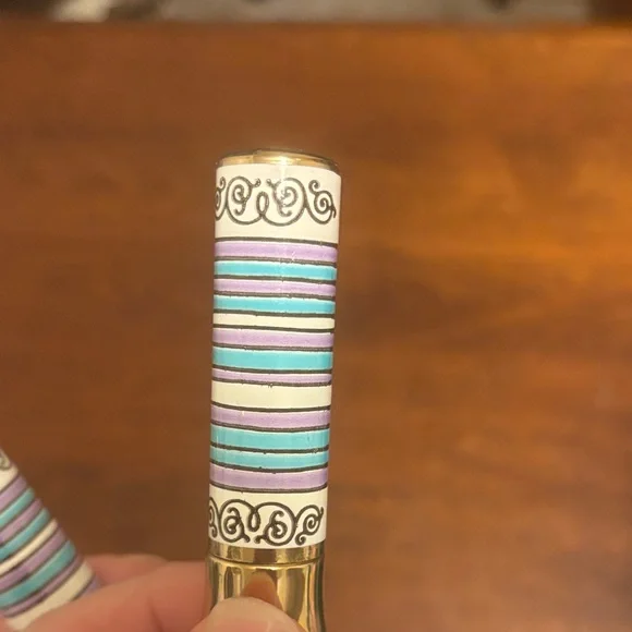 Vintage Yardley London Lipstick Tube - Picture 4 of 5